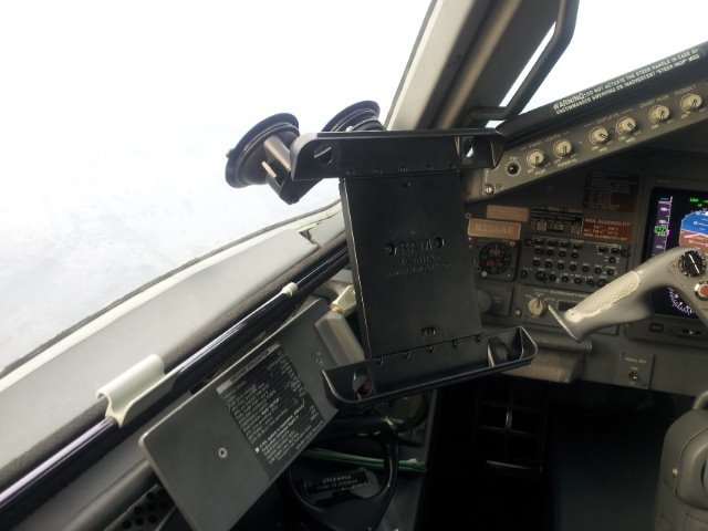 RAM Dual Suction Cup Mount with Tab-Tite Holder for iPad 1 - 4 and Others