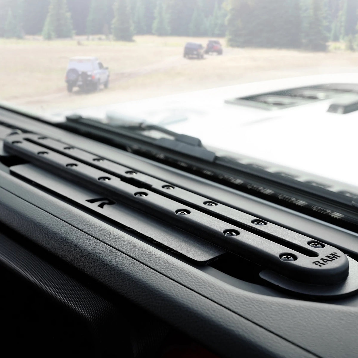 RAM Custom Tough-Track for 2018-22 Jeep JL/Gladiator