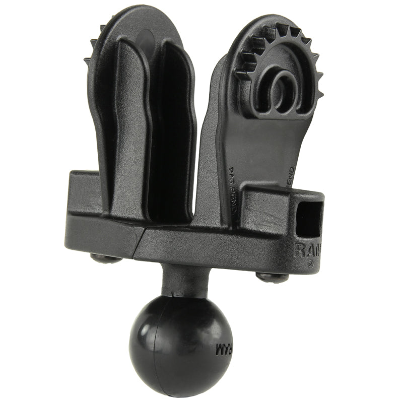 Attaching your Lowrance Hook² or Reveal 5 Series device securely and effortlessly is made possible with the RAM 1-inch ball adapter.
