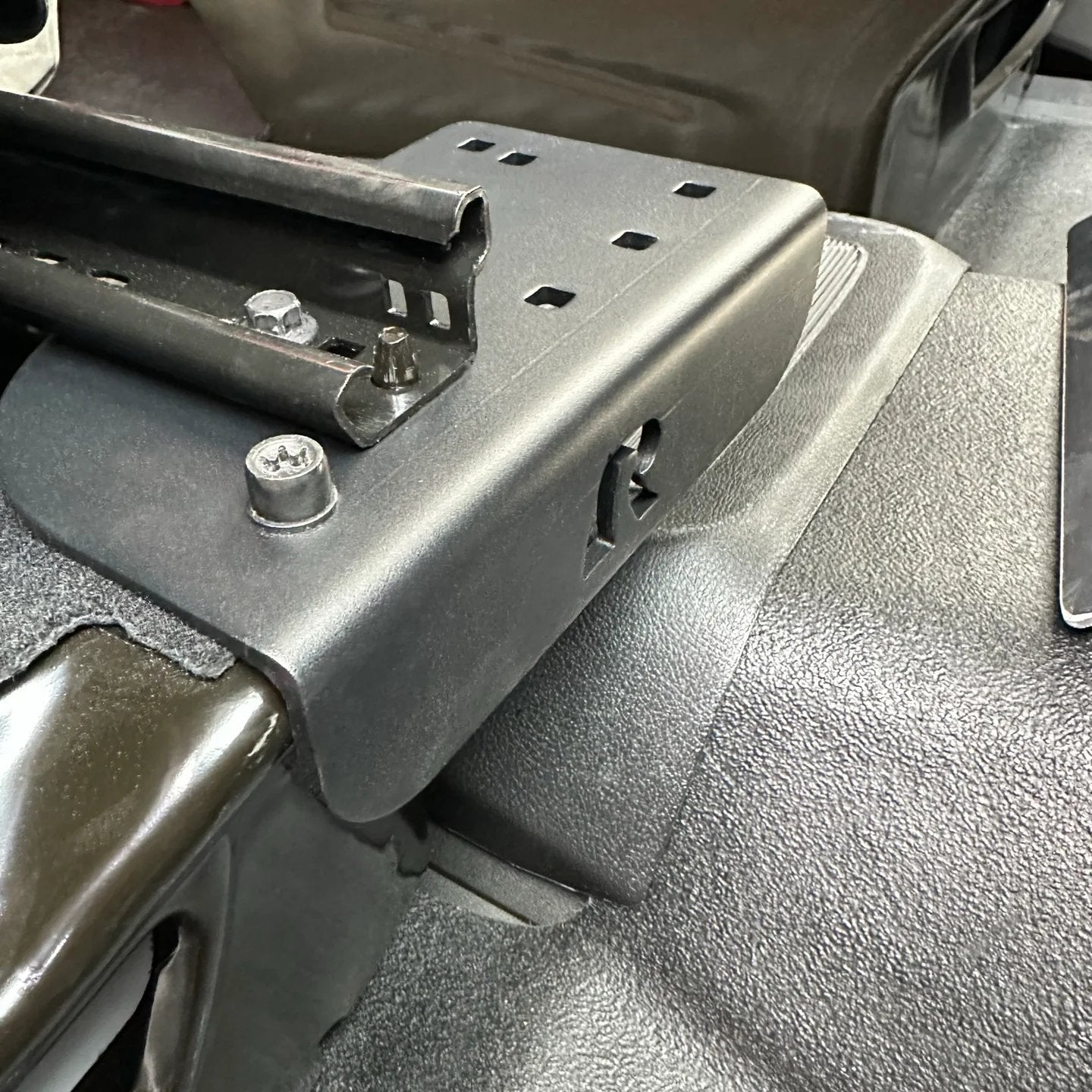 RAM® No-Drill™ Laptop Mount for 2014-2026 Ford Transit | RAM-VB-194-SW3